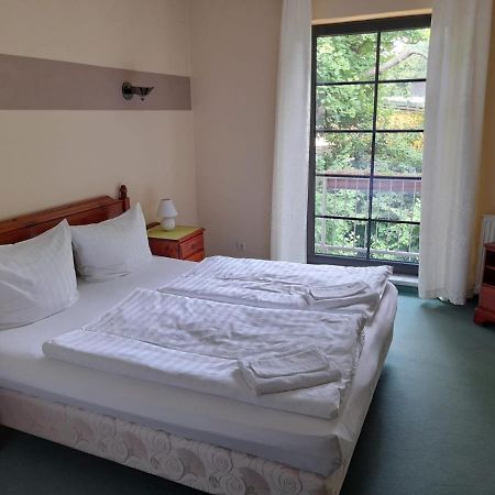 Hotel Am Kreischaer Park エクステリア 写真